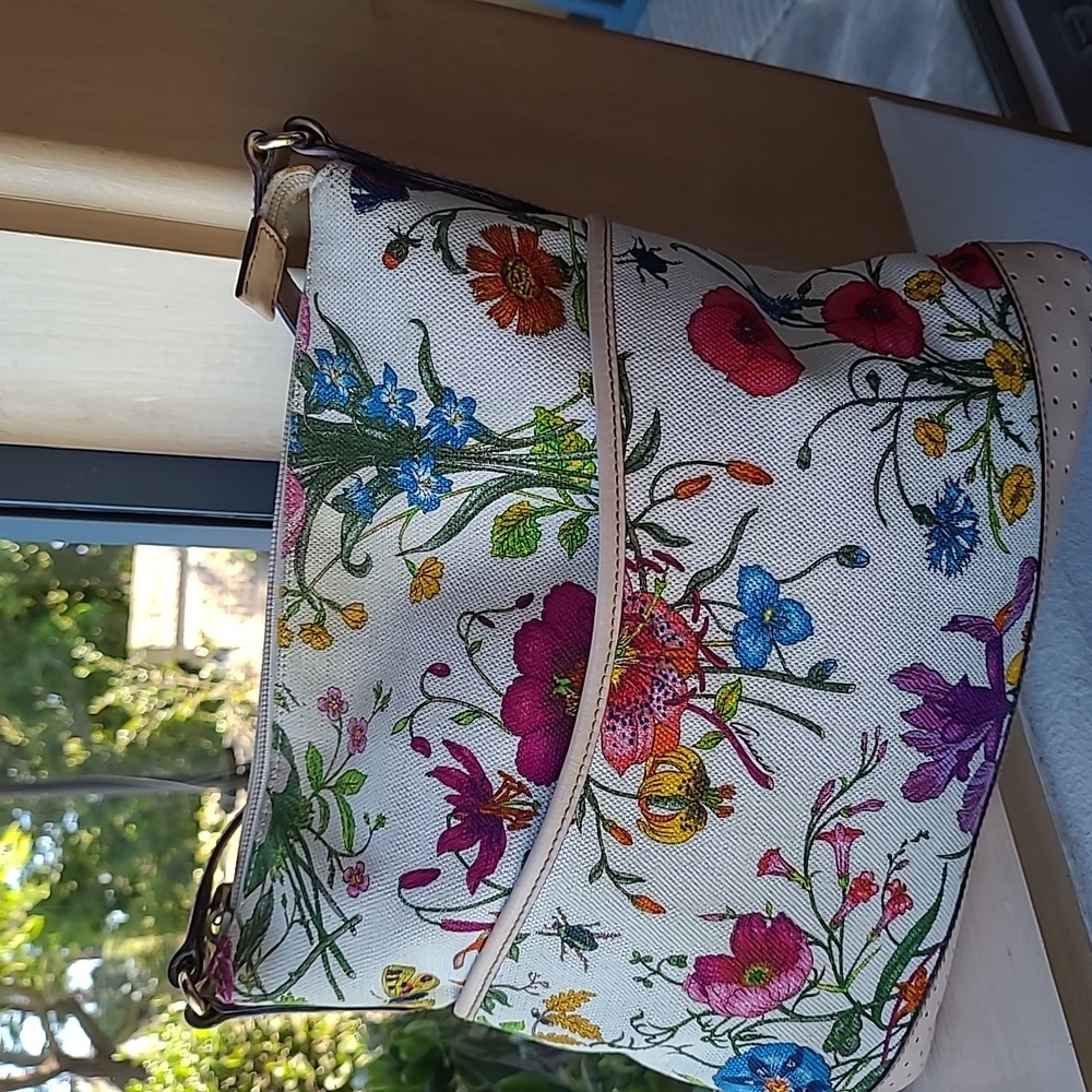 Gucci Flower garden crossbody messenger bag excellent prestined!